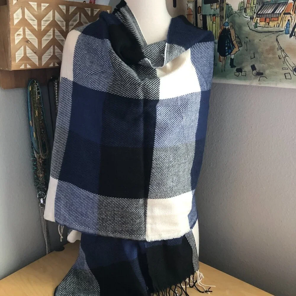 Banana Republic Plaid Fringe Wrap Scarf - NWTs
